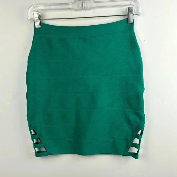 bebe size s green mini skirt stretch gold zipper back & geometric cut out sides - Picture 1 of 7